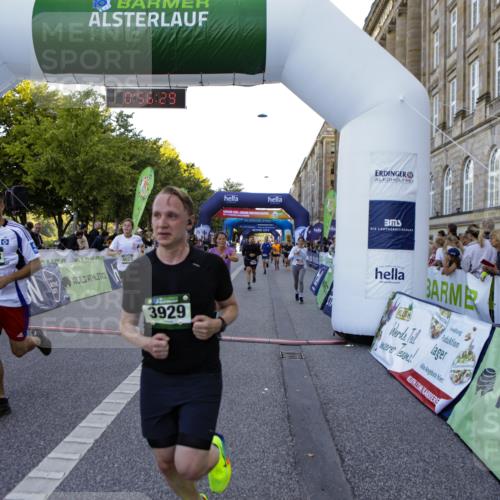 01.09.2024 - BARMER Alsterlauf Kathrin Stürmer Photography http://msf.ph/oto/6969875 01.09.2024 09:56:26 Ziel 2319, 2342, 2405, 2426, 2525, 2867, 3054, 3229, 3321, 3335, 3337, 3358, 3359, 3924, 4065, 4260, 4280, 4350, 4462, 4550, 4733, 4750, 4768, 4769, 4880, 5035, 5104, 5280, 2049, 2231, 2371, 2869, 2874, 3144, 3184, 3191, 3207, 3352, 3425, 3453, 3822, 3929, 4023, 4128, 4264, 4473, 4584, 4655, 4736, 8237 meine-sportfotos.de