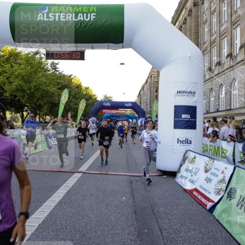 01.09.2024 - BARMER Alsterlauf Kathrin Stürmer Photography http://msf.ph/oto/6969886 01.09.2024 09:56:28 Ziel 2228, 2319, 2342, 2400, 2405, 2426, 2525, 2867, 3054, 3229, 3321, 3335, 3337, 3345, 3358, 3359, 3870, 3924, 4065, 4260, 4280, 4350, 4462, 4550, 4733, 4750, 4880, 5035, 5104, 5280, 2049, 2231, 2371, 2869, 3144, 3184, 3191, 3207, 3352, 3453, 3617, 3822, 3929, 4023, 4128, 4264, 4473, 4584, 4655, 4736, 8153, 8237 meine-sportfotos.de