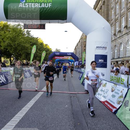01.09.2024 - BARMER Alsterlauf Kathrin Stürmer Photography http://msf.ph/oto/6969890 01.09.2024 09:56:29 Ziel 2228, 2319, 2342, 2400, 2405, 2426, 2525, 2867, 3054, 3229, 3321, 3335, 3337, 3345, 3358, 3359, 3870, 3924, 4065, 4260, 4280, 4350, 4462, 4550, 4673, 4733, 4750, 4880, 5035, 5104, 5280, 2049, 2231, 2371, 2869, 3144, 3184, 3191, 3207, 3352, 3453, 3617, 3822, 3929, 4023, 4128, 4264, 4473, 4584, 4655, 4736, 8024, 8153, 8237 meine-sportfotos.de