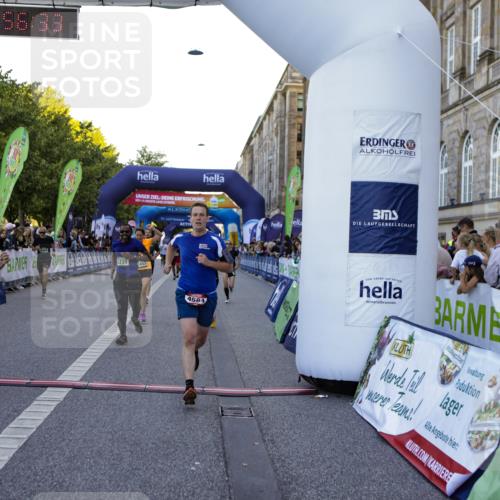 01.09.2024 - BARMER Alsterlauf Kathrin Stürmer Photography http://msf.ph/oto/6969894 01.09.2024 09:56:30 Ziel 2050, 2228, 2319, 2342, 2400, 2426, 2525, 2867, 3054, 3229, 3321, 3335, 3337, 3345, 3358, 3359, 3870, 3924, 4065, 4260, 4280, 4350, 4462, 4528, 4550, 4673, 4694, 4733, 4750, 4880, 5035, 5104, 5280, 2049, 2231, 2371, 2869, 3144, 3184, 3191, 3352, 3453, 3617, 3822, 3929, 4023, 4264, 4473, 4505, 4584, 4655, 4736, 8024, 8153, 8237 meine-sportfotos.de