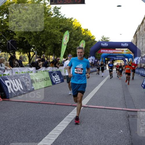 01.09.2024 - BARMER Alsterlauf Kathrin Stürmer Photography http://msf.ph/oto/6969911 01.09.2024 09:56:40 Ziel 2050, 2228, 2367, 2374, 2400, 2525, 2867, 3262, 3321, 3335, 3337, 3345, 3584, 3767, 3864, 3870, 3964, 4195, 4528, 4550, 4570, 4673, 4694, 4733, 4750, 4880, 4919, 5104, 5280, 8164, 2446, 3144, 3617, 3952, 4264, 4505, 4638, 4843, 4973, 4992, 5091, 8024, 8153, 8159, 8197, 8336, 8369 meine-sportfotos.de