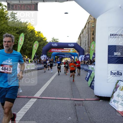 01.09.2024 - BARMER Alsterlauf Kathrin Stürmer Photography http://msf.ph/oto/6969915 01.09.2024 09:56:41 Ziel 2050, 2228, 2367, 2374, 2400, 2525, 2867, 3262, 3321, 3335, 3337, 3345, 3584, 3767, 3864, 3870, 3964, 4195, 4528, 4550, 4570, 4673, 4694, 4750, 4880, 4919, 8164, 2446, 2833, 3617, 3952, 4505, 4638, 4843, 4973, 4992, 5091, 8024, 8153, 8159, 8197, 8336, 8369 meine-sportfotos.de