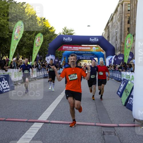 01.09.2024 - BARMER Alsterlauf Kathrin Stürmer Photography http://msf.ph/oto/6969924 01.09.2024 09:56:43 Ziel 2050, 2228, 2264, 2367, 2374, 2400, 2867, 3262, 3321, 3335, 3337, 3345, 3584, 3767, 3864, 3870, 3964, 4195, 4210, 4528, 4570, 4673, 4694, 4750, 4919, 8164, 2446, 2833, 3952, 4410, 4505, 4638, 4843, 4973, 4992, 5091, 8024, 8106, 8138, 8159, 8197, 8336, 8358, 8369 meine-sportfotos.de