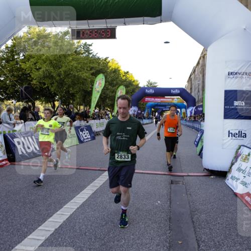 01.09.2024 - BARMER Alsterlauf Kathrin Stürmer Photography http://msf.ph/oto/6969927 01.09.2024 09:56:51 Ziel 2264, 2367, 2374, 2695, 2852, 2896, 2941, 2952, 3084, 3085, 3262, 3381, 3584, 3696, 3767, 3864, 3964, 4007, 4195, 4210, 4570, 4786, 4919, 5219, 8164, 2446, 2833, 3645, 3821, 4410, 4638, 4973, 4992, 8106, 8138, 8159, 8197, 8336, 8358, 8369 meine-sportfotos.de