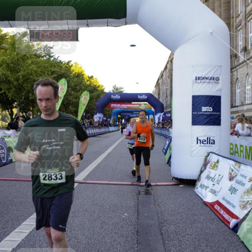 01.09.2024 - BARMER Alsterlauf Kathrin Stürmer Photography http://msf.ph/oto/6969930 01.09.2024 09:56:51 Ziel 2264, 2367, 2374, 2695, 2852, 2896, 2941, 2952, 3084, 3085, 3262, 3381, 3584, 3696, 3767, 3864, 3964, 4007, 4195, 4210, 4570, 4786, 4919, 5219, 8164, 2446, 2833, 3645, 3821, 4410, 4638, 4973, 4992, 8106, 8138, 8159, 8197, 8336, 8358, 8369 meine-sportfotos.de