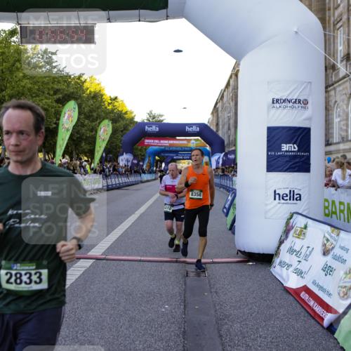 01.09.2024 - BARMER Alsterlauf Kathrin Stürmer Photography http://msf.ph/oto/6969931 01.09.2024 09:56:51 Ziel 2264, 2367, 2374, 2695, 2852, 2896, 2941, 2952, 3084, 3085, 3262, 3381, 3584, 3696, 3767, 3864, 3964, 4007, 4195, 4210, 4570, 4786, 4919, 5219, 8164, 2446, 2833, 3645, 3821, 4410, 4638, 4973, 4992, 8106, 8138, 8159, 8197, 8336, 8358, 8369 meine-sportfotos.de