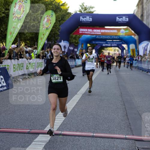01.09.2024 - BARMER Alsterlauf Kathrin Stürmer Photography http://msf.ph/oto/6969945 01.09.2024 09:56:55 Ziel 2058, 2264, 2374, 2695, 2852, 2896, 2941, 2952, 3084, 3085, 3246, 3381, 3696, 3767, 3864, 3904, 3964, 4007, 4195, 4210, 4720, 4786, 4919, 5219, 2833, 3645, 3821, 4410, 8106, 8116, 8138, 8160, 8336, 8358 meine-sportfotos.de