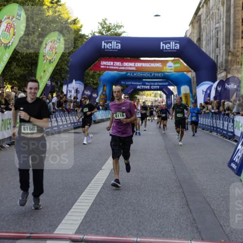 01.09.2024 - BARMER Alsterlauf Kathrin Stürmer Photography http://msf.ph/oto/6969958 01.09.2024 09:57:00 Ziel 2058, 2101, 2148, 2264, 2695, 2852, 2896, 2941, 2952, 3084, 3085, 3224, 3233, 3246, 3381, 3696, 3904, 4007, 4210, 4590, 4720, 4786, 5219, 8204, 2809, 3588, 3645, 3821, 3988, 4021, 4353, 4499, 5257, 8116, 8160 meine-sportfotos.de