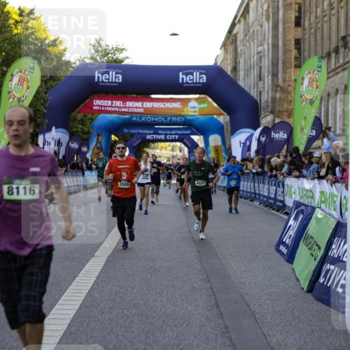 01.09.2024 - BARMER Alsterlauf Kathrin Stürmer Photography http://msf.ph/oto/6969967 01.09.2024 09:57:02 Ziel 2058, 2063, 2101, 2148, 2264, 2694, 2695, 2852, 2896, 2941, 2952, 3084, 3085, 3224, 3233, 3236, 3246, 3381, 3696, 3904, 4007, 4210, 4590, 4720, 4786, 5219, 8204, 2211, 2373, 2809, 3588, 3645, 3821, 3988, 4021, 4022, 4353, 4499, 4760, 5257, 8116, 8160 meine-sportfotos.de