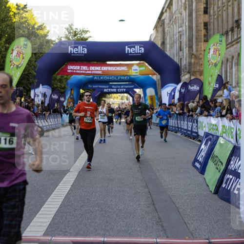 01.09.2024 - BARMER Alsterlauf Kathrin Stürmer Photography http://msf.ph/oto/6969968 01.09.2024 09:57:02 Ziel 2058, 2063, 2101, 2148, 2264, 2694, 2695, 2852, 2896, 2941, 2952, 3084, 3085, 3224, 3233, 3236, 3246, 3381, 3696, 3904, 4007, 4210, 4590, 4720, 4786, 5219, 8204, 2211, 2373, 2809, 3588, 3645, 3821, 3988, 4021, 4022, 4353, 4499, 4760, 5257, 8116, 8160 meine-sportfotos.de