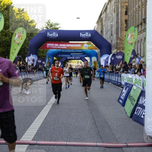 01.09.2024 - BARMER Alsterlauf Kathrin Stürmer Photography http://msf.ph/oto/6969969 01.09.2024 09:57:02 Ziel 2058, 2063, 2101, 2148, 2264, 2694, 2695, 2852, 2896, 2941, 2952, 3084, 3085, 3224, 3233, 3236, 3246, 3381, 3696, 3904, 4007, 4210, 4590, 4720, 4786, 5219, 8204, 2211, 2373, 2809, 3588, 3645, 3821, 3988, 4021, 4022, 4353, 4499, 4760, 5257, 8116, 8160 meine-sportfotos.de