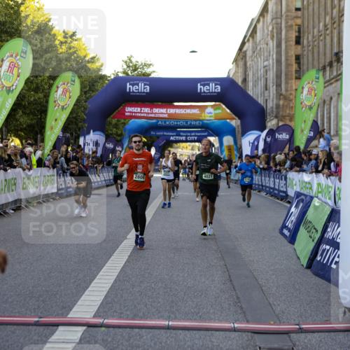 01.09.2024 - BARMER Alsterlauf Kathrin Stürmer Photography http://msf.ph/oto/6969972 01.09.2024 09:57:03 Ziel 2058, 2063, 2101, 2148, 2264, 2694, 2695, 2852, 2896, 2941, 2952, 3084, 3085, 3224, 3233, 3236, 3246, 3270, 3381, 3696, 3904, 4007, 4210, 4590, 4720, 4786, 5219, 8204, 2211, 2373, 2809, 3027, 3588, 3645, 3988, 4021, 4022, 4353, 4499, 4760, 5073, 5257, 8116, 8160 meine-sportfotos.de