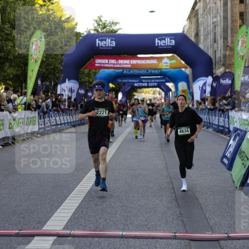 01.09.2024 - BARMER Alsterlauf Kathrin Stürmer Photography http://msf.ph/oto/6969983 01.09.2024 09:57:17 Ziel 2063, 2101, 2148, 2301, 2694, 2781, 2817, 2999, 3009, 3068, 3224, 3233, 3236, 3270, 3552, 4139, 4296, 4464, 4472, 4490, 4590, 4732, 5172, 5221, 5235, 8204, 2211, 2221, 2530, 2671, 2783, 3027, 3048, 3145, 3334, 3386, 3596, 3636, 4190, 4606, 4634, 4698, 5073, 5241, 8198 meine-sportfotos.de