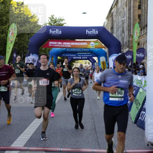 01.09.2024 - BARMER Alsterlauf Kathrin Stürmer Photography http://msf.ph/oto/6970001 01.09.2024 09:57:26 Ziel 2301, 2345, 2680, 2781, 2817, 2999, 3009, 3068, 3205, 3552, 3624, 3626, 4076, 4139, 4296, 4379, 4464, 4472, 4490, 4513, 4732, 5163, 5172, 5221, 5235, 2135, 2302, 2530, 2671, 3048, 3111, 3145, 3334, 3455, 3596, 3636, 3724, 3743, 4135, 4190, 4269, 4425, 4479, 4606, 4698, 5241, 8142, 8198 meine-sportfotos.de