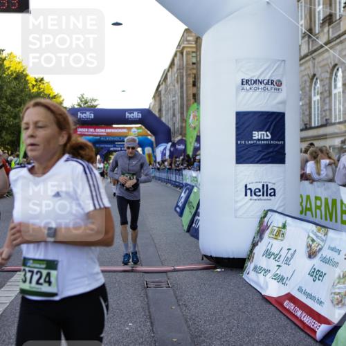 01.09.2024 - BARMER Alsterlauf Kathrin Stürmer Photography http://msf.ph/oto/6970020 01.09.2024 09:57:32 Ziel 2345, 2680, 2999, 3009, 3205, 3227, 3414, 3552, 3624, 3626, 4076, 4139, 4296, 4345, 4379, 4490, 4513, 4732, 4981, 5163, 5221, 5235, 2135, 2302, 2678, 3048, 3111, 3455, 3724, 3743, 4135, 4190, 4269, 4425, 4479, 4998, 5222, 5292, 8045, 8142, 8303 meine-sportfotos.de