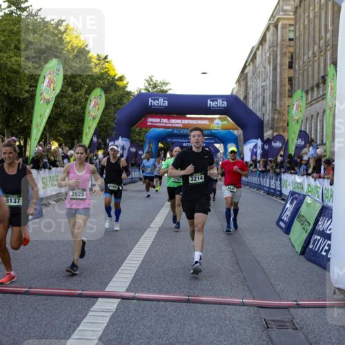 01.09.2024 - BARMER Alsterlauf Kathrin Stürmer Photography http://msf.ph/oto/6970058 01.09.2024 09:57:42 Ziel 2172, 2465, 2680, 3004, 3227, 3414, 3501, 3624, 3626, 3675, 3927, 4047, 4076, 4345, 4379, 4826, 4981, 8206, 2678, 2770, 2925, 2944, 3214, 3464, 3783, 4150, 4440, 4510, 4907, 4998, 5065, 5222, 5292, 8045, 8060, 8067, 8102, 8137, 8242, 8303 meine-sportfotos.de