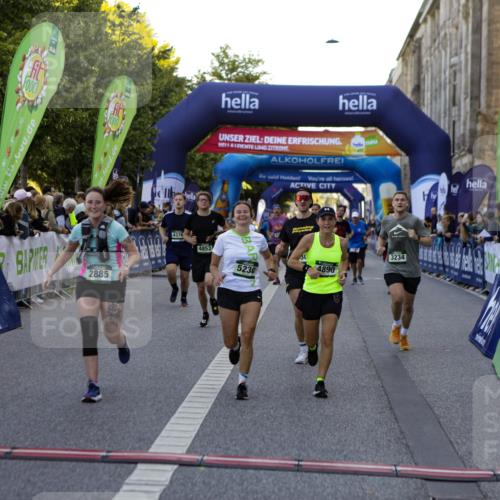 01.09.2024 - BARMER Alsterlauf Kathrin Stürmer Photography http://msf.ph/oto/6970103 01.09.2024 09:58:08 Ziel 2757, 2795, 3486, 3828, 3829, 3830, 3831, 3832, 3901, 4008, 4072, 4147, 4196, 4331, 4396, 4397, 4468, 4531, 4579, 4585, 4610, 4711, 4799, 4881, 5233, 2632, 2675, 2885, 3030, 3071, 3234, 3342, 3711, 3744, 3972, 3984, 4163, 4189, 4226, 4376, 4394, 4577, 4853, 4890, 5230, 8178 meine-sportfotos.de