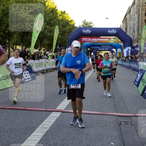 01.09.2024 - BARMER Alsterlauf Kathrin Stürmer Photography http://msf.ph/oto/6970116 01.09.2024 09:58:16 Ziel 2588, 2757, 2759, 2760, 3231, 3245, 3285, 3375, 3460, 3542, 3699, 3828, 3829, 3830, 3831, 3832, 4008, 4147, 4331, 4401, 4711, 4799, 4881, 2035, 2052, 2392, 2617, 2632, 3071, 3234, 3662, 3711, 3744, 3972, 3978, 3984, 4189, 4265, 4376, 4394, 4765, 4853, 4988, 5071, 8018, 8136, 8381 meine-sportfotos.de