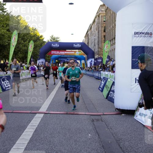 01.09.2024 - BARMER Alsterlauf Kathrin Stürmer Photography http://msf.ph/oto/6970140 01.09.2024 09:58:28 Ziel 2441, 2582, 2588, 2759, 2760, 2897, 3033, 3201, 3231, 3243, 3245, 3285, 3375, 3460, 3542, 3699, 3977, 3983, 4230, 4266, 4268, 4401, 4596, 4682, 5040, 5192, 5193, 5199, 8218, 8256, 2035, 2037, 2392, 2430, 2634, 2855, 3353, 3438, 3646, 3662, 3856, 3894, 4265, 4352, 4636, 4723, 4765, 4850, 5071, 5126, 8133, 8136, 8174, 8263 meine-sportfotos.de