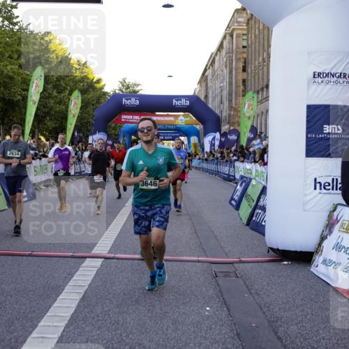 01.09.2024 - BARMER Alsterlauf Kathrin Stürmer Photography http://msf.ph/oto/6970145 01.09.2024 09:58:29 Ziel 2441, 2582, 2588, 2759, 2760, 2897, 3033, 3201, 3231, 3243, 3245, 3285, 3375, 3460, 3542, 3699, 3717, 3977, 3983, 4230, 4266, 4268, 4401, 4596, 4682, 5040, 5192, 5193, 5199, 8218, 8256, 2037, 2392, 2430, 2634, 2832, 2855, 3353, 3438, 3646, 3662, 3856, 3894, 4352, 4636, 4723, 4850, 5071, 5126, 8133, 8174, 8263 meine-sportfotos.de