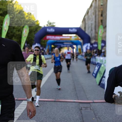 01.09.2024 - BARMER Alsterlauf Kathrin Stürmer Photography http://msf.ph/oto/6970169 01.09.2024 09:58:40 Ziel 2425, 2441, 2467, 2582, 2684, 2863, 2895, 2897, 3033, 3154, 3201, 3249, 3283, 3692, 3717, 3977, 3983, 4230, 4266, 4268, 4596, 4779, 5018, 5040, 5192, 5193, 5199, 5251, 8218, 8256, 2037, 2403, 2649, 2832, 2868, 3438, 3755, 3856, 3894, 4071, 4474, 4618, 4850, 4888, 5126, 8202 meine-sportfotos.de