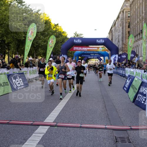 01.09.2024 - BARMER Alsterlauf Kathrin Stürmer Photography http://msf.ph/oto/6970224 01.09.2024 09:59:28 Ziel 2355, 2417, 2877, 2950, 3311, 3315, 3510, 3748, 3940, 4325, 4392, 4524, 4557, 5204, 5205, 5237, 8010, 8321, 8352, 2038, 2223, 2252, 2303, 2445, 2603, 2719, 2729, 2736, 3115, 3603, 3758, 4066, 4212, 4232, 4432, 4495, 4605, 4708, 4722, 4867, 5231, 8111, 8134, 8148, 8281 meine-sportfotos.de