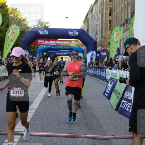 01.09.2024 - BARMER Alsterlauf Kathrin Stürmer Photography http://msf.ph/oto/6970260 01.09.2024 09:59:41 Ziel 2057, 2159, 2503, 2766, 2877, 2908, 2909, 2912, 3053, 3070, 3311, 3315, 3586, 3673, 3815, 4302, 4405, 4557, 4737, 4904, 4984, 5135, 8033, 8222, 8352, 8371, 2079, 2304, 2323, 2771, 3010, 3185, 3718, 3737, 3888, 4005, 4045, 4056, 4482, 4488, 4495, 4575, 4605, 4635, 4727, 4867, 4980, 5016, 5146, 5148, 5266, 5302, 8141, 8345 meine-sportfotos.de