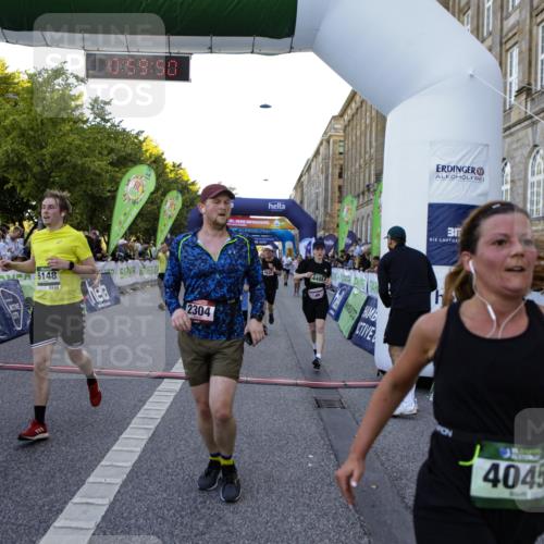01.09.2024 - BARMER Alsterlauf Kathrin Stürmer Photography http://msf.ph/oto/6970267 01.09.2024 09:59:48 Ziel 2057, 2159, 2361, 2395, 2396, 2401, 2503, 2766, 2877, 2908, 2909, 2912, 3053, 3070, 3586, 3673, 3815, 4141, 4302, 4405, 4604, 4737, 4904, 4984, 5135, 8032, 8033, 8201, 8222, 8371, 2155, 2304, 2323, 2335, 2545, 2620, 3185, 3366, 3718, 3737, 3888, 4005, 4045, 4056, 4294, 4482, 4488, 4575, 4635, 4980, 5146, 5148, 5169, 5212, 5266, 5299, 5302, 8141, 8345 meine-sportfotos.de