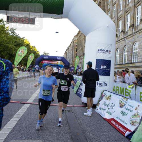 01.09.2024 - BARMER Alsterlauf Kathrin Stürmer Photography http://msf.ph/oto/6970274 01.09.2024 09:59:49 Ziel 2057, 2159, 2361, 2395, 2396, 2401, 2503, 2766, 2908, 2909, 2912, 3053, 3070, 3586, 3673, 3815, 4141, 4302, 4405, 4604, 4737, 4904, 4984, 5135, 8032, 8033, 8101, 8201, 8222, 8371, 2155, 2304, 2323, 2335, 2545, 2620, 3185, 3366, 3718, 3737, 3888, 4045, 4056, 4294, 4482, 4488, 4635, 4980, 5146, 5148, 5169, 5212, 5266, 5299, 5302, 8141, 8345 meine-sportfotos.de