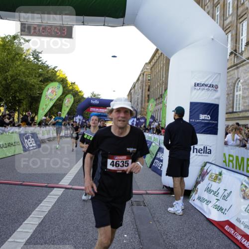 01.09.2024 - BARMER Alsterlauf Kathrin Stürmer Photography http://msf.ph/oto/6970280 01.09.2024 09:59:51 Ziel 2057, 2159, 2361, 2395, 2396, 2401, 2503, 2766, 2908, 2909, 2912, 3053, 3070, 3288, 3586, 3673, 3815, 4141, 4302, 4405, 4604, 4737, 4984, 5135, 8032, 8033, 8101, 8201, 8222, 8371, 2155, 2304, 2335, 2545, 2562, 2620, 2918, 3366, 3718, 3888, 4045, 4056, 4227, 4294, 4482, 4488, 4635, 4887, 5146, 5148, 5153, 5169, 5212, 5266, 5299, 5302 meine-sportfotos.de