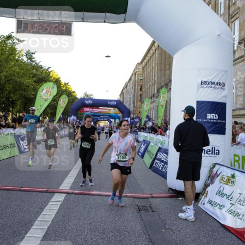 01.09.2024 - BARMER Alsterlauf Kathrin Stürmer Photography http://msf.ph/oto/6970290 01.09.2024 09:59:53 Ziel 2057, 2159, 2361, 2395, 2396, 2401, 2503, 2766, 2912, 3053, 3070, 3288, 3586, 3673, 3815, 4141, 4302, 4391, 4405, 4604, 5135, 8032, 8033, 8101, 8201, 8371, 2155, 2304, 2335, 2545, 2562, 2620, 2918, 3366, 3390, 3888, 4045, 4056, 4227, 4294, 4488, 4635, 4887, 5146, 5148, 5153, 5169, 5212, 5299, 5302 meine-sportfotos.de