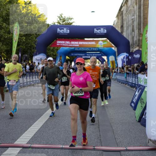 01.09.2024 - BARMER Alsterlauf Kathrin Stürmer Photography http://msf.ph/oto/6970310 01.09.2024 10:00:28 Ziel 2176, 2197, 2398, 2715, 3223, 3316, 3367, 3527, 3528, 3529, 3530, 3955, 4338, 4428, 4558, 4608, 4609, 4687, 4813, 4936, 5144, 5162, 8149, 2137, 2150, 2541, 2982, 3131, 3230, 3666, 3762, 4102, 4117, 4134, 4152, 4869, 4938, 4971, 5000, 5158 meine-sportfotos.de