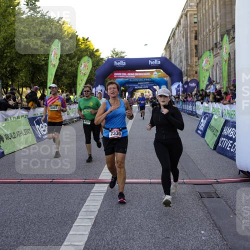 01.09.2024 - BARMER Alsterlauf Kathrin Stürmer Photography http://msf.ph/oto/6970328 01.09.2024 10:00:45 Ziel 2206, 2244, 2674, 2689, 3223, 3323, 3367, 3687, 3912, 4052, 4142, 4171, 4301, 4749, 4908, 4926, 4936, 5138, 8109, 2330, 2419, 2612, 2652, 2920, 2921, 3078, 3278, 3541, 3725, 3834, 3836, 4263, 4553, 4663, 4739, 4744, 8007, 8044, 8046, 8054, 8086, 8088, 8338 meine-sportfotos.de