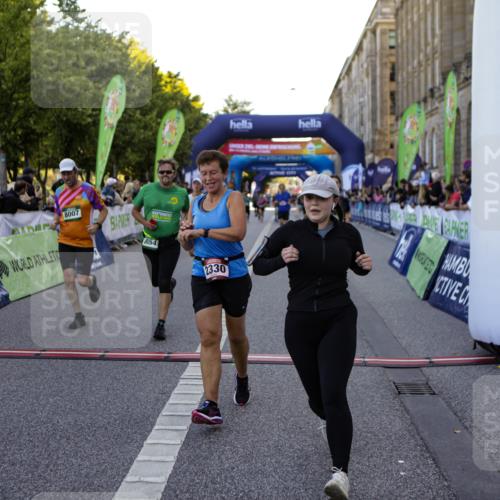 01.09.2024 - BARMER Alsterlauf Kathrin Stürmer Photography http://msf.ph/oto/6970330 01.09.2024 10:00:45 Ziel 2206, 2244, 2674, 2689, 3223, 3323, 3367, 3687, 3912, 4052, 4142, 4171, 4301, 4749, 4908, 4926, 4936, 5138, 8109, 2330, 2419, 2612, 2652, 2920, 2921, 3078, 3278, 3541, 3725, 3834, 3836, 4263, 4553, 4663, 4739, 4744, 8007, 8044, 8046, 8054, 8086, 8088, 8338 meine-sportfotos.de