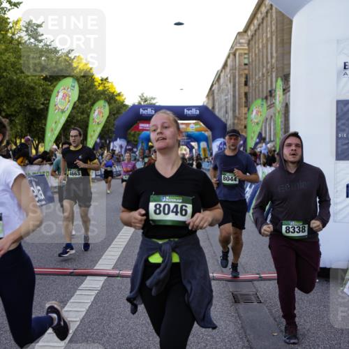 01.09.2024 - BARMER Alsterlauf Kathrin Stürmer Photography http://msf.ph/oto/6970345 01.09.2024 10:00:53 Ziel 2244, 2245, 3470, 3912, 4052, 4142, 4301, 4749, 4908, 5138, 5310, 8109, 8190, 2605, 2612, 2652, 2901, 3278, 3312, 3630, 4395, 4537, 4553, 4663, 4715, 4744, 5023, 5106, 5107, 8044, 8046, 8338 meine-sportfotos.de