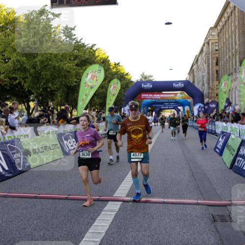 01.09.2024 - BARMER Alsterlauf Kathrin Stürmer Photography http://msf.ph/oto/6970349 01.09.2024 10:00:55 Ziel 2245, 3470, 3883, 3912, 4052, 4142, 4301, 4749, 4908, 5138, 5310, 8109, 8190, 2605, 2652, 2901, 3278, 3312, 3630, 4395, 4537, 4553, 4612, 4663, 4715, 5023, 5106, 5107, 8044, 8046, 8338 meine-sportfotos.de