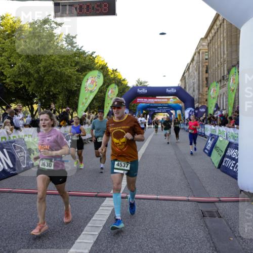 01.09.2024 - BARMER Alsterlauf Kathrin Stürmer Photography http://msf.ph/oto/6970352 01.09.2024 10:00:55 Ziel 2245, 3470, 3883, 3912, 4052, 4142, 4301, 4749, 4908, 5138, 5310, 8109, 8190, 2605, 2652, 2901, 3278, 3312, 3630, 4395, 4537, 4553, 4612, 4663, 4715, 5023, 5106, 5107, 8044, 8046, 8338 meine-sportfotos.de