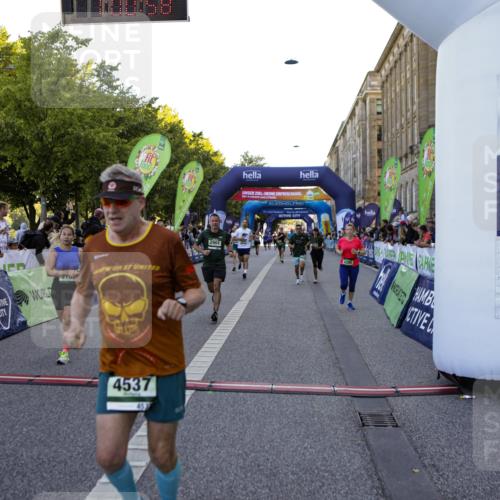 01.09.2024 - BARMER Alsterlauf Kathrin Stürmer Photography http://msf.ph/oto/6970354 01.09.2024 10:00:56 Ziel 2245, 3470, 3504, 3883, 3912, 4052, 4142, 4301, 4749, 4908, 5138, 5310, 8109, 8190, 2605, 2652, 2901, 3278, 3312, 3630, 3854, 4395, 4537, 4553, 4612, 4663, 4715, 5023, 5106, 5107, 8044, 8046, 8338 meine-sportfotos.de