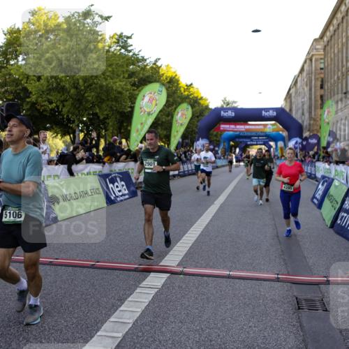 01.09.2024 - BARMER Alsterlauf Kathrin Stürmer Photography http://msf.ph/oto/6970360 01.09.2024 10:00:57 Ziel 2245, 3470, 3504, 3883, 3912, 4032, 4142, 4301, 4749, 4908, 5138, 5147, 5310, 8109, 8190, 2605, 2652, 2901, 3278, 3312, 3630, 3854, 4395, 4537, 4553, 4612, 4663, 4715, 5023, 5106, 5107, 8044, 8046, 8338 meine-sportfotos.de