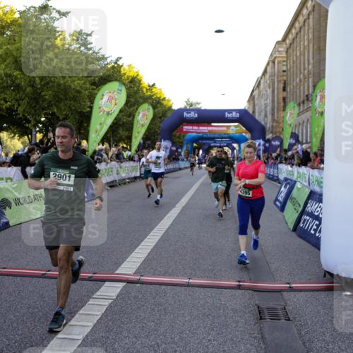 01.09.2024 - BARMER Alsterlauf Kathrin Stürmer Photography http://msf.ph/oto/6970362 01.09.2024 10:00:57 Ziel 2245, 3470, 3504, 3883, 3912, 4032, 4142, 4301, 4749, 4908, 5138, 5147, 5310, 8109, 8190, 2605, 2652, 2901, 3278, 3312, 3630, 3854, 4395, 4537, 4553, 4612, 4663, 4715, 5023, 5106, 5107, 8044, 8046, 8338 meine-sportfotos.de
