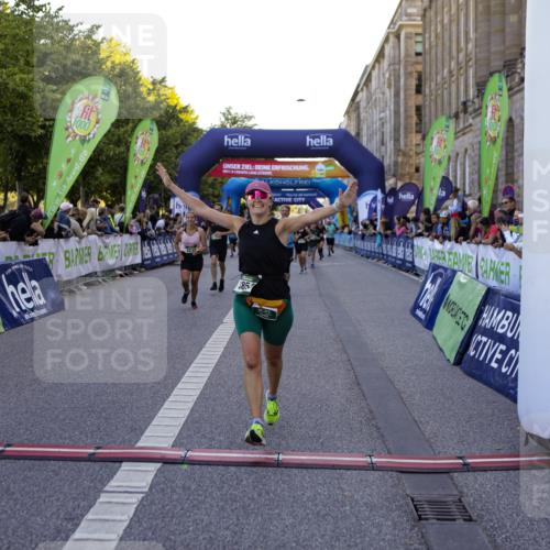 01.09.2024 - BARMER Alsterlauf Kathrin Stürmer Photography http://msf.ph/oto/6970374 01.09.2024 10:01:03 Ziel 2245, 2282, 2942, 3470, 3504, 3587, 3883, 4032, 4142, 4301, 5147, 5310, 8190, 2366, 2605, 2901, 2911, 3272, 3312, 3854, 3956, 4395, 4612, 4715, 5023, 5106, 5107, 8195 meine-sportfotos.de