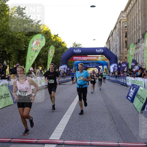 01.09.2024 - BARMER Alsterlauf Kathrin Stürmer Photography http://msf.ph/oto/6970390 01.09.2024 10:01:06 Ziel 2245, 2282, 2942, 3107, 3470, 3504, 3587, 3752, 3883, 3950, 4032, 4446, 5147, 5310, 8190, 2366, 2605, 2911, 3272, 3312, 3328, 3661, 3854, 3956, 4576, 4612, 4715, 4788, 5023, 5028, 8195 meine-sportfotos.de