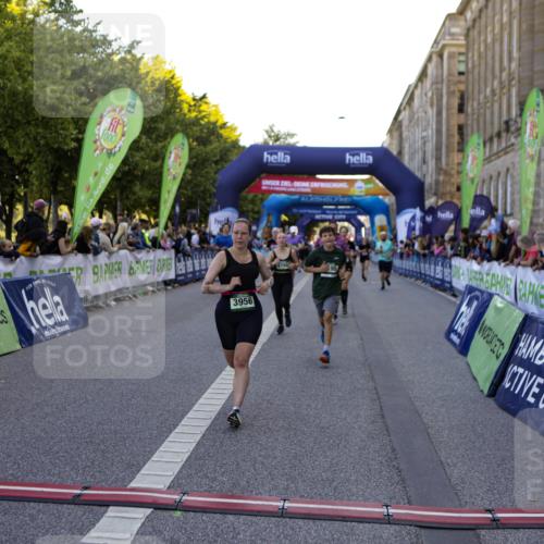 01.09.2024 - BARMER Alsterlauf Kathrin Stürmer Photography http://msf.ph/oto/6970398 01.09.2024 10:01:09 Ziel 2245, 2282, 2290, 2942, 3107, 3470, 3504, 3587, 3752, 3883, 3950, 4032, 4446, 5147, 5310, 8190, 2366, 2911, 3137, 3272, 3328, 3661, 3854, 3956, 4576, 4602, 4612, 4788, 5028, 8195, 8245 meine-sportfotos.de