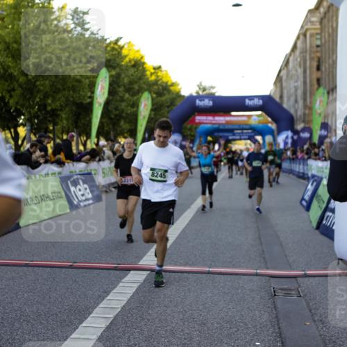 01.09.2024 - BARMER Alsterlauf Kathrin Stürmer Photography http://msf.ph/oto/6970406 01.09.2024 10:01:17 Ziel 2282, 2289, 2290, 2942, 3107, 3275, 3587, 3722, 3752, 3950, 4032, 4068, 4070, 4220, 4287, 4446, 4665, 4759, 4771, 4945, 5081, 5096, 5111, 5147, 5296, 8062, 2040, 2315, 2486, 2935, 2973, 3137, 3328, 3329, 3661, 4191, 4192, 4576, 4602, 4788, 5028, 5224, 5225, 8073, 8195, 8245, 8302, 8363 meine-sportfotos.de