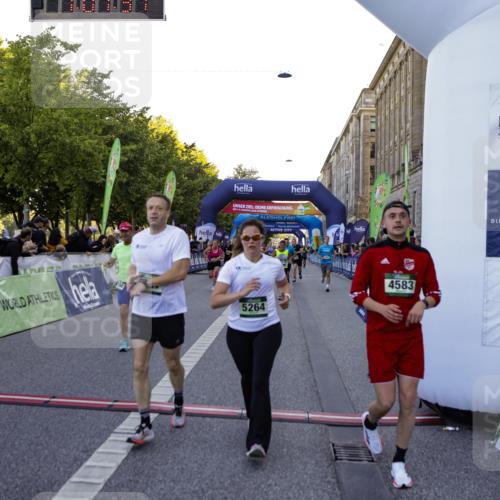 01.09.2024 - BARMER Alsterlauf Kathrin Stürmer Photography http://msf.ph/oto/6970440 01.09.2024 10:01:35 Ziel 2059, 2259, 3134, 3275, 3722, 3742, 3817, 3909, 3992, 4068, 4070, 4127, 4133, 4145, 4214, 4225, 4287, 4322, 4582, 4665, 4759, 4771, 4941, 4989, 2006, 2114, 2243, 2250, 2513, 2890, 2891, 3018, 3142, 3170, 3171, 3204, 3208, 3209, 3327, 3472, 3590, 3968, 4354, 4559, 4583, 4695, 4766, 5261, 5264 meine-sportfotos.de