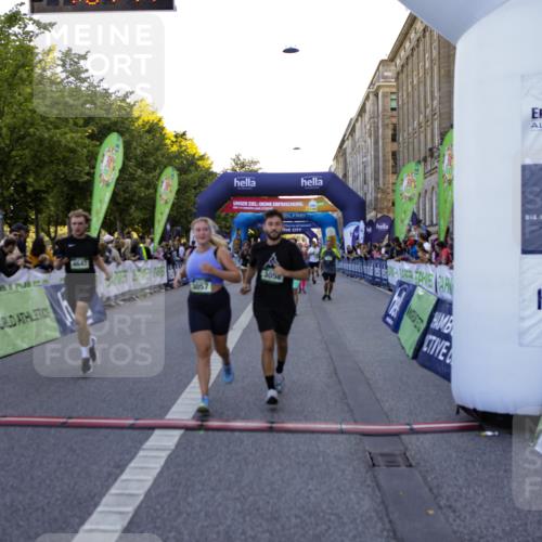 01.09.2024 - BARMER Alsterlauf Kathrin Stürmer Photography http://msf.ph/oto/6970443 01.09.2024 10:01:45 Ziel 2259, 2888, 3195, 3196, 3276, 3742, 3909, 3992, 4127, 4133, 4145, 4184, 4214, 4225, 4244, 4582, 4603, 4989, 5042, 2006, 2122, 2152, 2243, 2357, 2513, 2890, 2891, 3057, 3058, 3102, 3142, 3208, 3209, 3472, 3590, 3702, 4182, 4647, 4745, 4766, 4923, 5141, 5207 meine-sportfotos.de