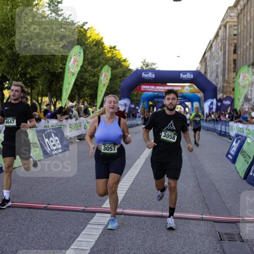 01.09.2024 - BARMER Alsterlauf Kathrin Stürmer Photography http://msf.ph/oto/6970446 01.09.2024 10:01:45 Ziel 2259, 2888, 3195, 3196, 3276, 3742, 3909, 3992, 4127, 4133, 4145, 4184, 4214, 4225, 4244, 4582, 4603, 4989, 5042, 2006, 2122, 2152, 2243, 2357, 2513, 2890, 2891, 3057, 3058, 3102, 3142, 3208, 3209, 3472, 3590, 3702, 4182, 4647, 4745, 4766, 4923, 5141, 5207 meine-sportfotos.de