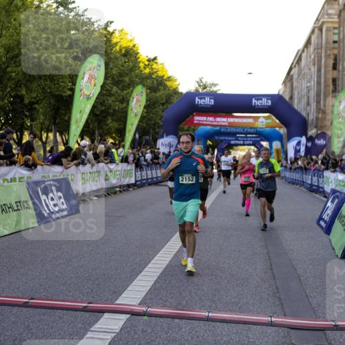 01.09.2024 - BARMER Alsterlauf Kathrin Stürmer Photography http://msf.ph/oto/6970449 01.09.2024 10:01:47 Ziel 2259, 2888, 3195, 3196, 3239, 3276, 3562, 3619, 3742, 3886, 3909, 4127, 4133, 4145, 4184, 4214, 4244, 4582, 4603, 5042, 8199, 2006, 2122, 2152, 2208, 2356, 2357, 2890, 3057, 3058, 3093, 3102, 3123, 3208, 3209, 3590, 3702, 4182, 4628, 4647, 4745, 4766, 4923, 5141, 5207 meine-sportfotos.de