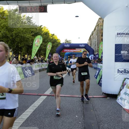 01.09.2024 - BARMER Alsterlauf Kathrin Stürmer Photography http://msf.ph/oto/6970474 01.09.2024 10:02:07 Ziel 2163, 2165, 2420, 2785, 2786, 2830, 2838, 2839, 3239, 3550, 3621, 3728, 3994, 4778, 4825, 4937, 8289, 8290, 2442, 2642, 2677, 2691, 2769, 2939, 3026, 3203, 3294, 3521, 3650, 3658, 3746, 3862, 4024, 4085, 4086, 4138, 4140, 4158, 4218, 4441, 4509, 4719, 4827, 4972, 5210, 5254, 5263, 8063, 8297 meine-sportfotos.de