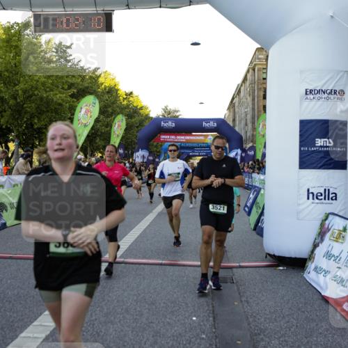01.09.2024 - BARMER Alsterlauf Kathrin Stürmer Photography http://msf.ph/oto/6970478 01.09.2024 10:02:08 Ziel 2163, 2165, 2420, 2785, 2786, 2830, 2838, 2839, 3550, 3621, 3728, 3994, 4778, 4825, 4937, 8289, 8290, 2116, 2442, 2642, 2677, 2691, 2769, 2939, 3026, 3203, 3294, 3521, 3650, 3658, 3746, 3862, 4024, 4085, 4086, 4138, 4158, 4218, 4441, 4509, 4719, 4827, 4972, 5210, 5254, 5263, 8063, 8297 meine-sportfotos.de